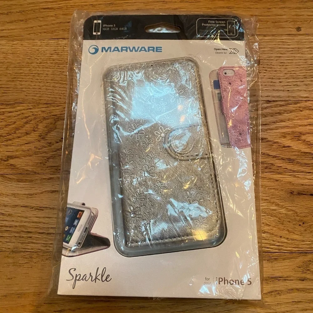 NWT!! IPhone 5 Sparkle Wallet Case Silver Marware